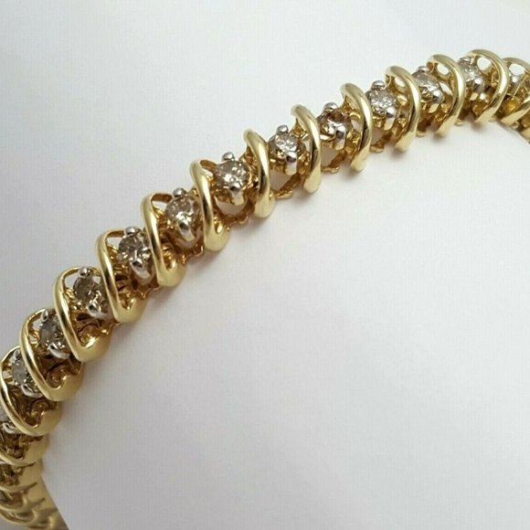 Elegant 14K Karat Yellow Gold Designer Link Tennis Bracelet With Diamonds - Picture 10 of 12